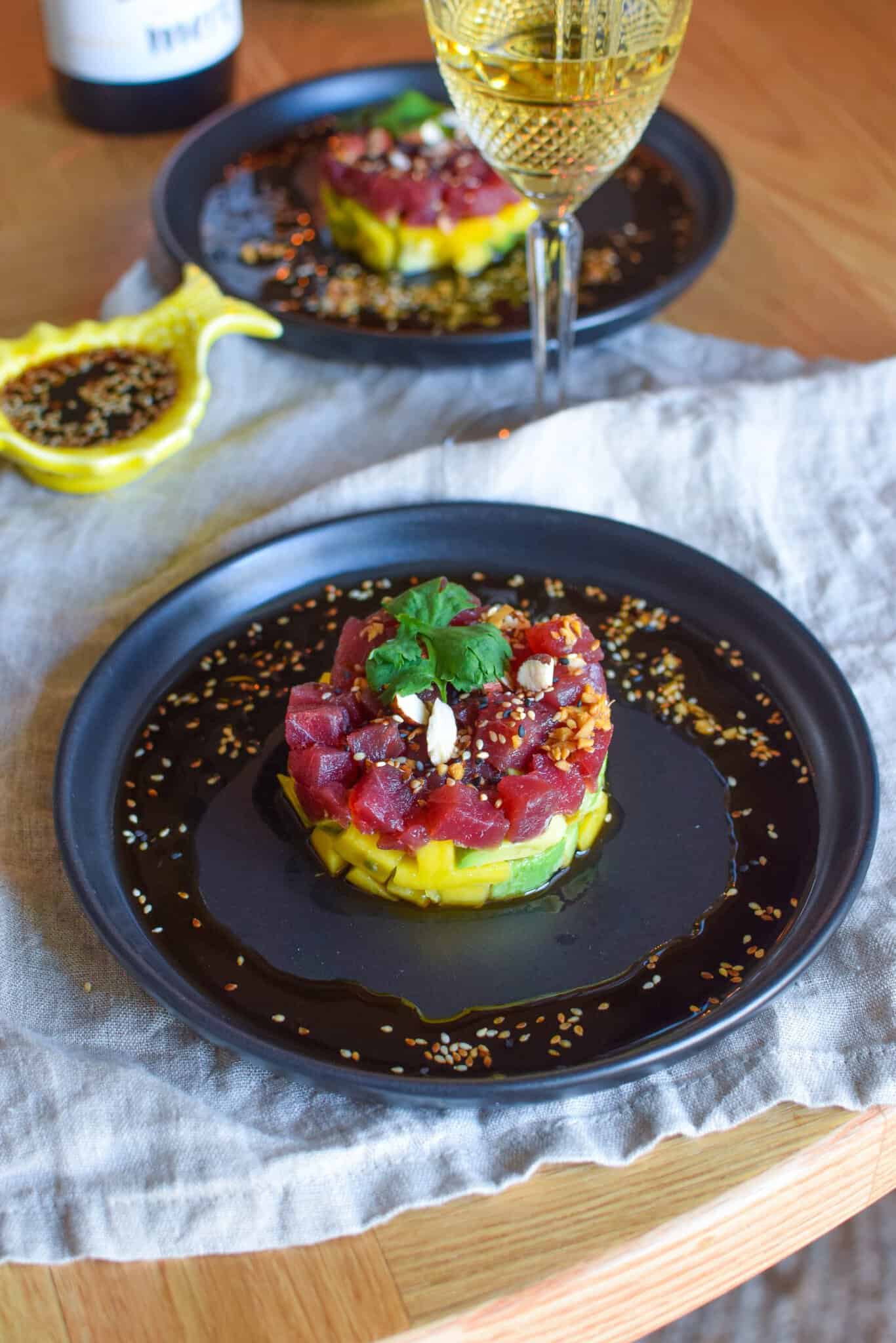 Tuntatar med avocado og mango