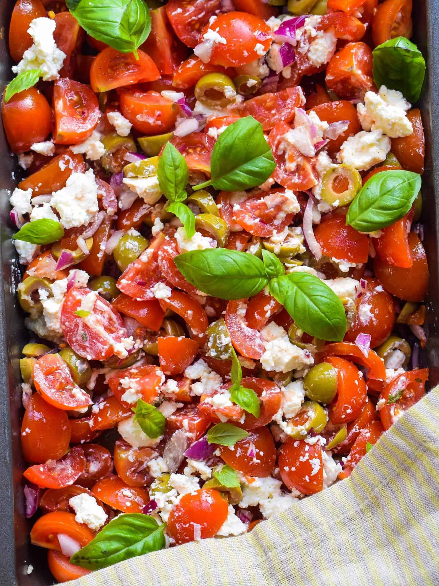 Bruschetta bagte tomater, feta og oliven