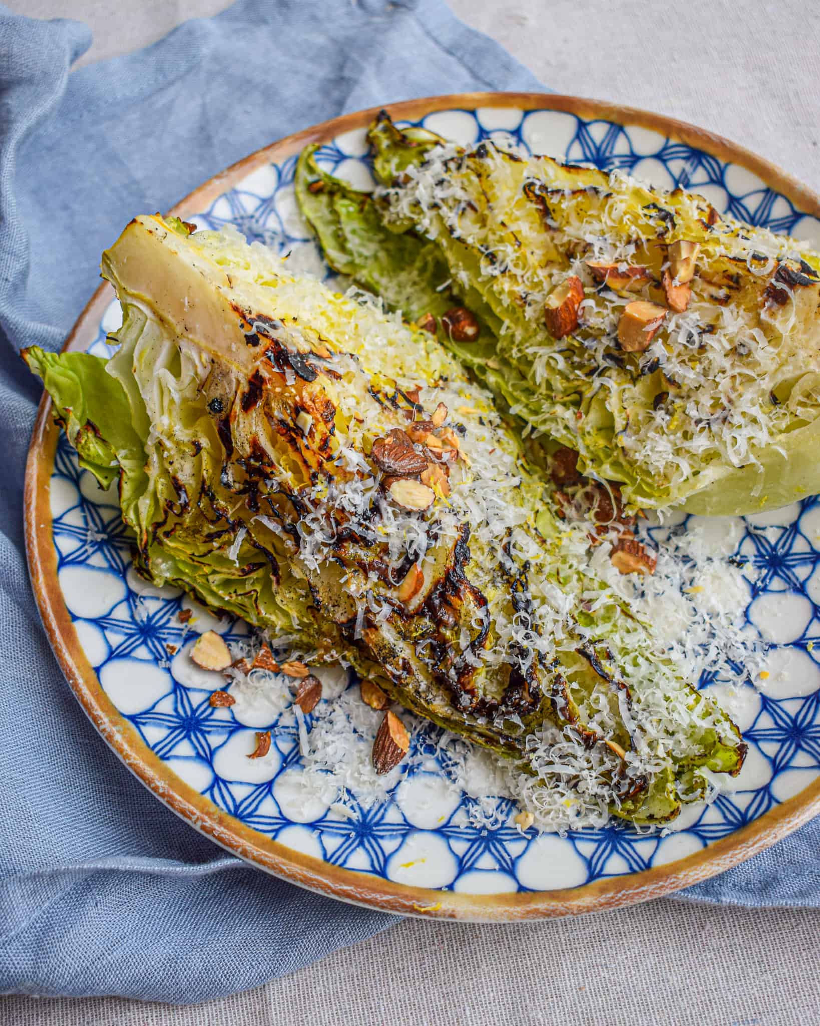 Grillet spidskål med parmesan