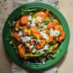 Salat med bagte gulerødder og feta