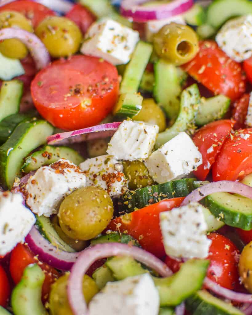 Græsk salat med tomat, agurk og feta