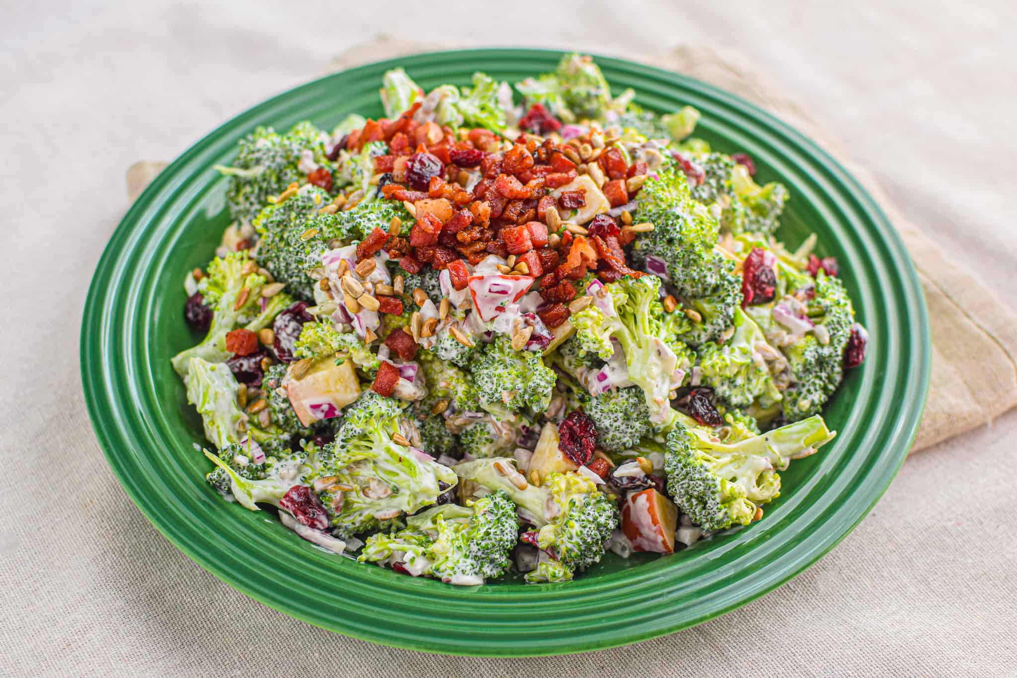 Broccolisalat med bacon