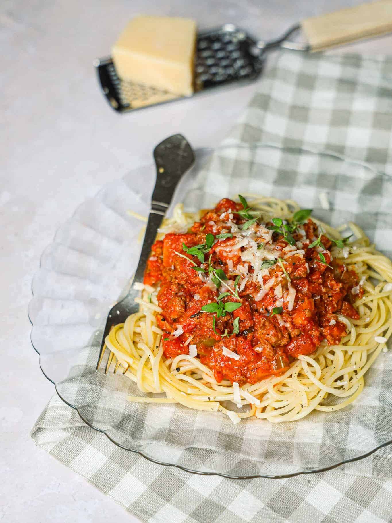 Spaghetti med kødsovs