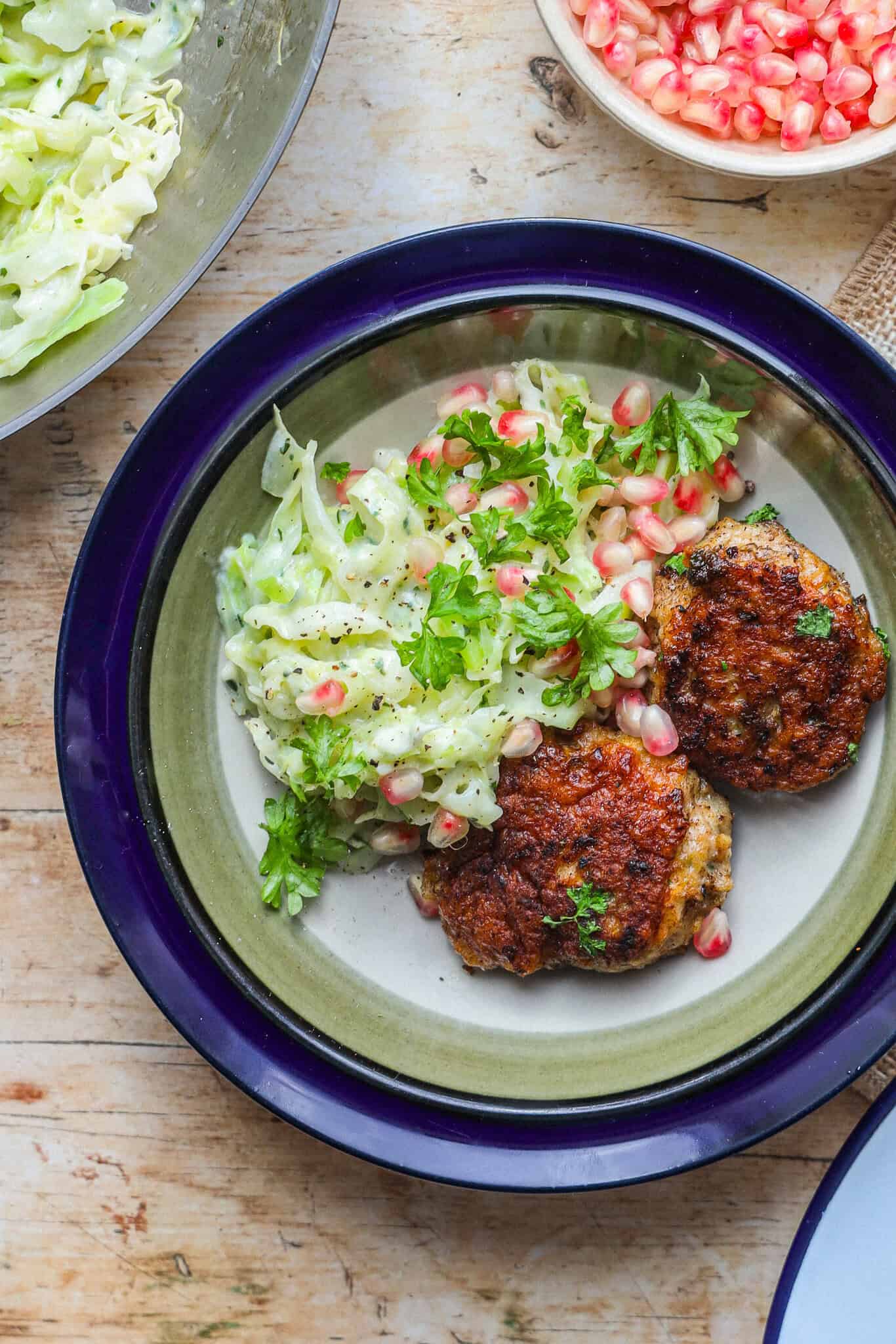 Stuvet spidskål med frikadeller