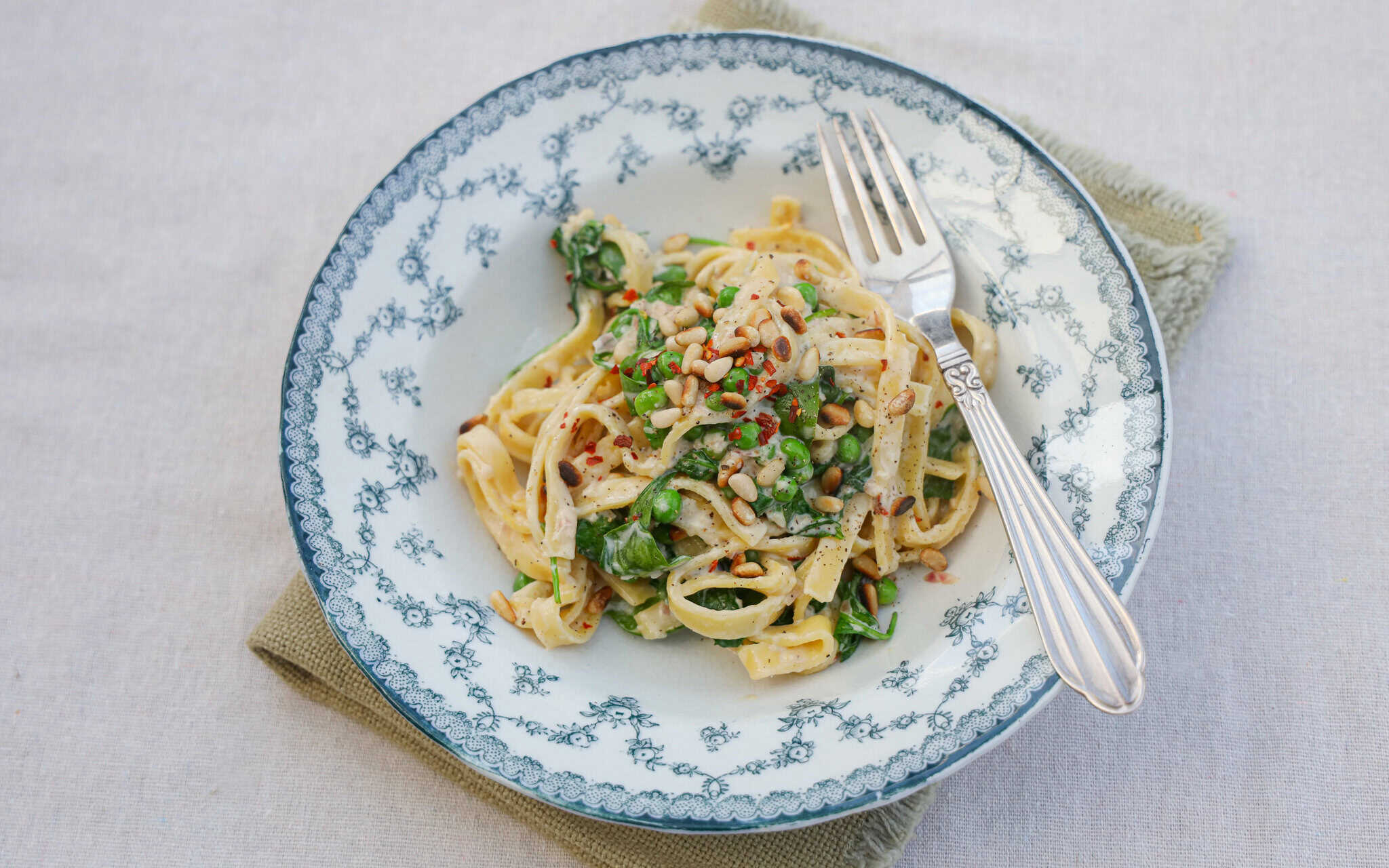Pasta med flødesovs