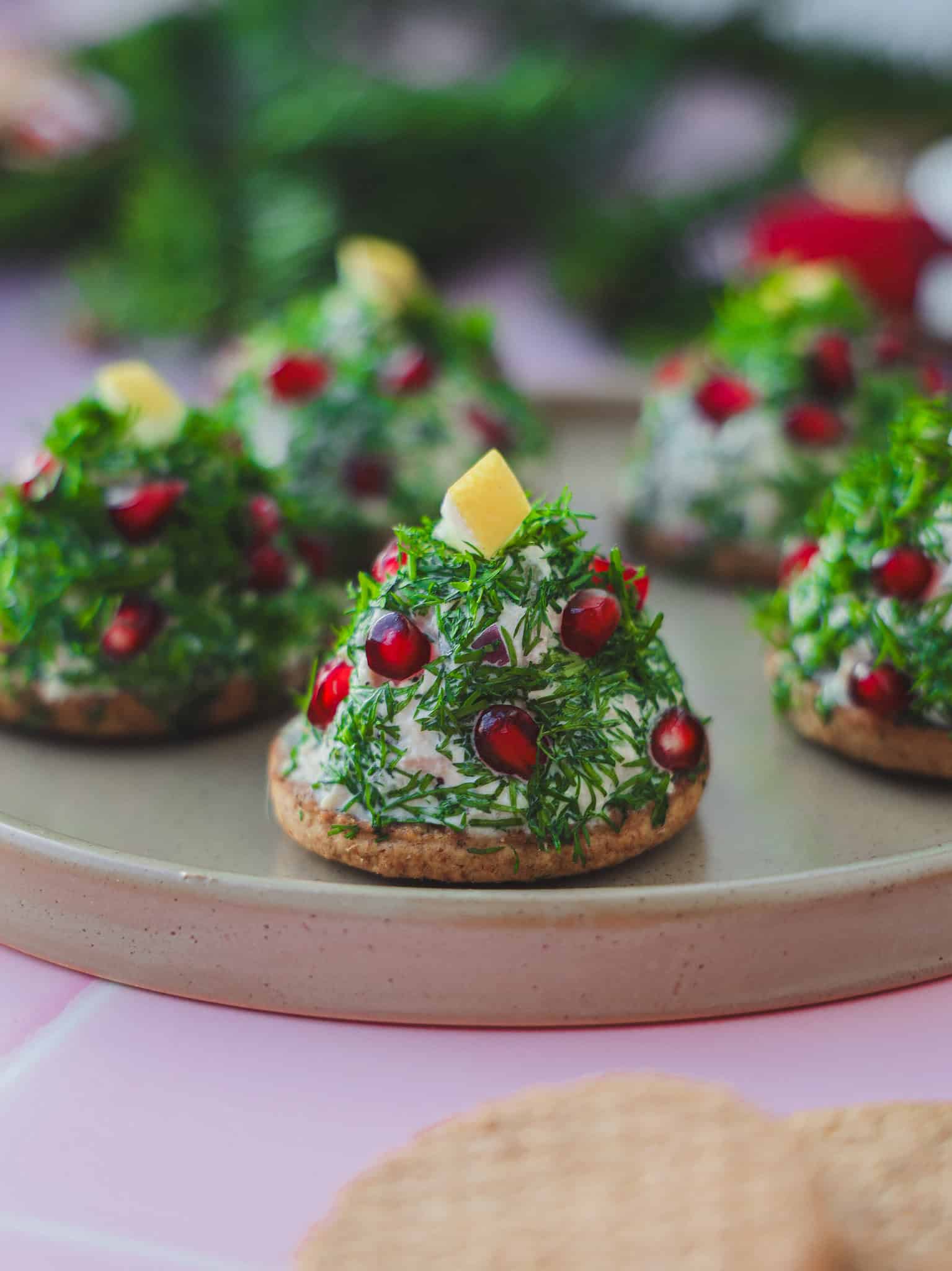 Små juletræer med tunmousse