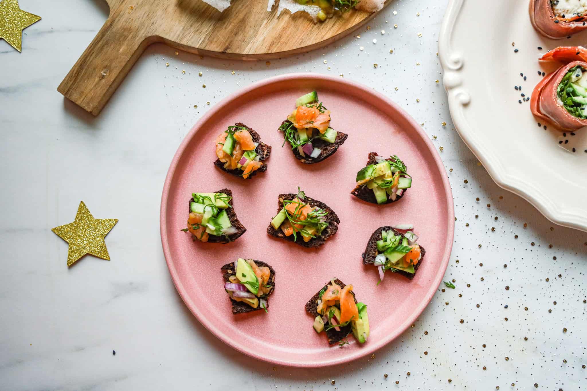 Rugbrødshapser med laks