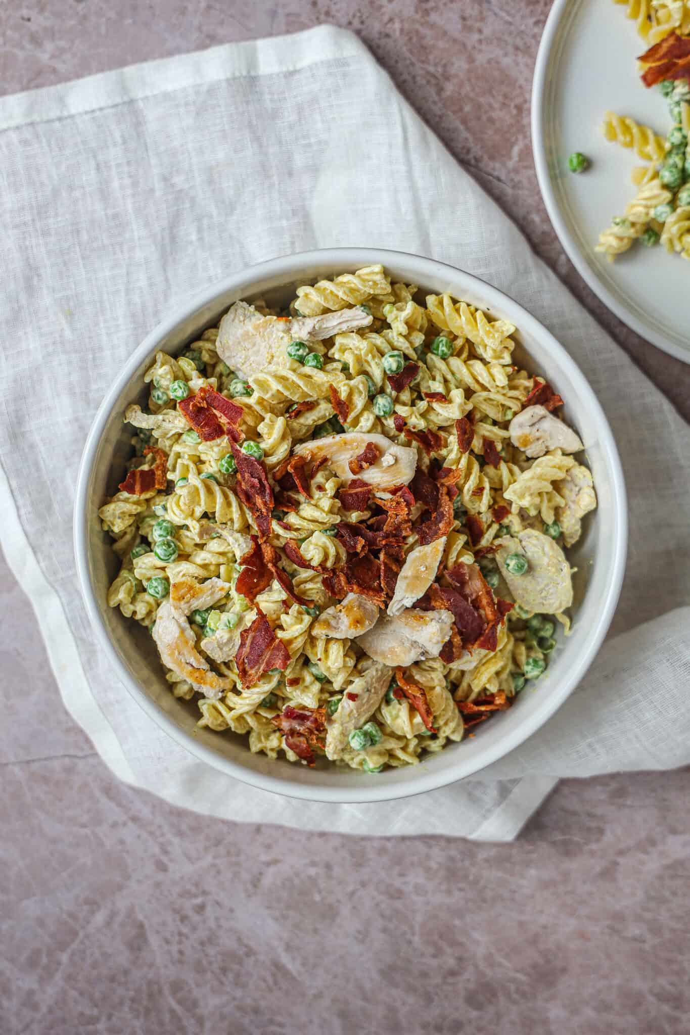 Pastasalat med kylling