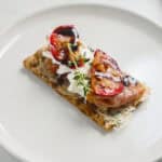 Knækbrød med grillede nektariner