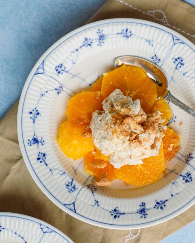 appelsindessert med makronfløde