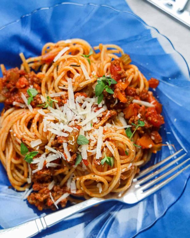 Spaghetti med kødsovs