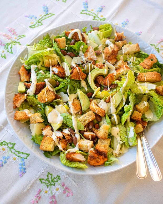 Cæsarsalat med crispy chicken