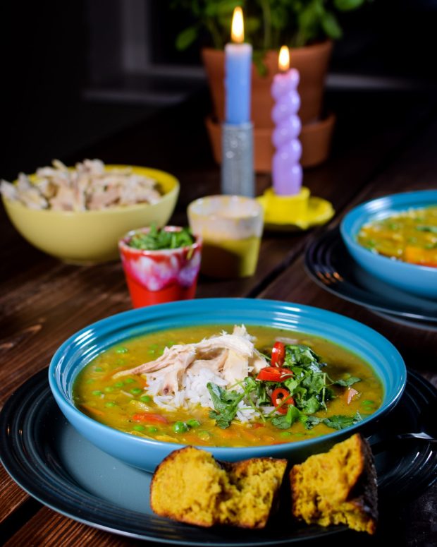 Karrysuppe med kylling og grønt