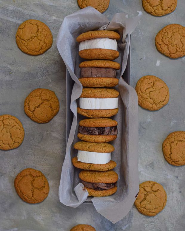 Cookie is-sandwich