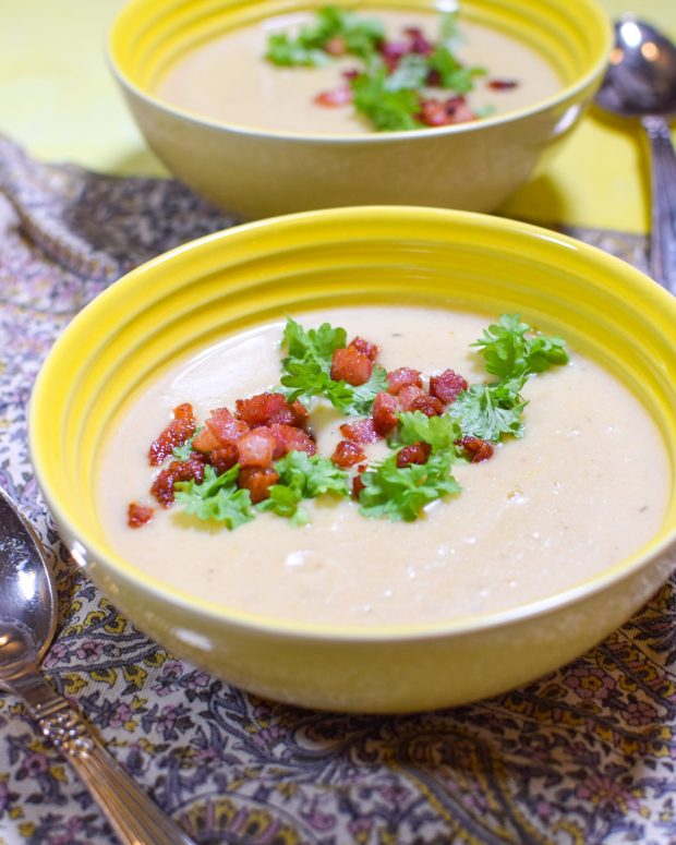 Kartoffelsuppe med blomkål og pikant